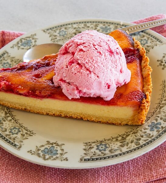 3-ingredient Homemade Strawberry Ice Cream
