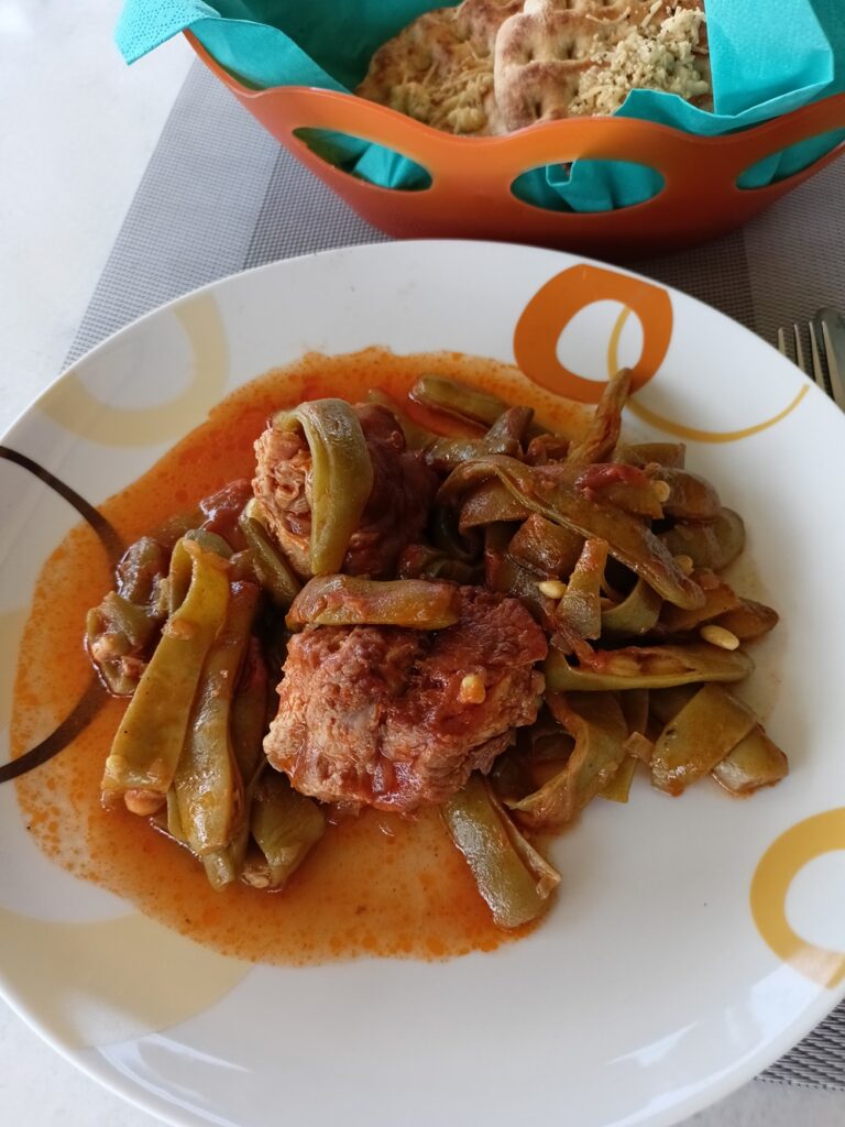 Lamb with fassolakia image